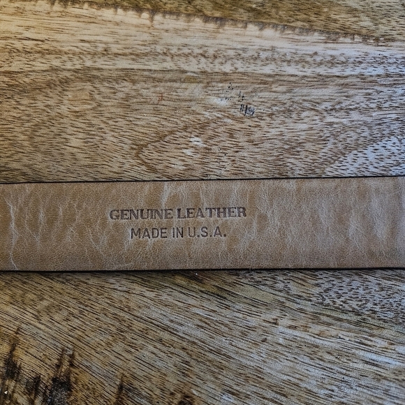 W. Kleinberg Neiman Marcus chocolate brown leather belt Gold tone buckle Size 36 - Picture 4 of 11